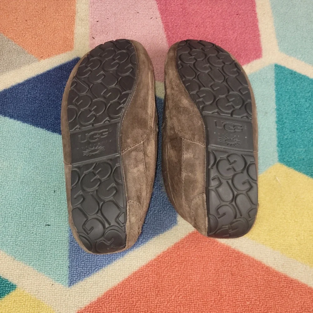 UGG Australia Ascot Suede Slippers Espresso Brown‎ Sheepskin Lined Mens 5775